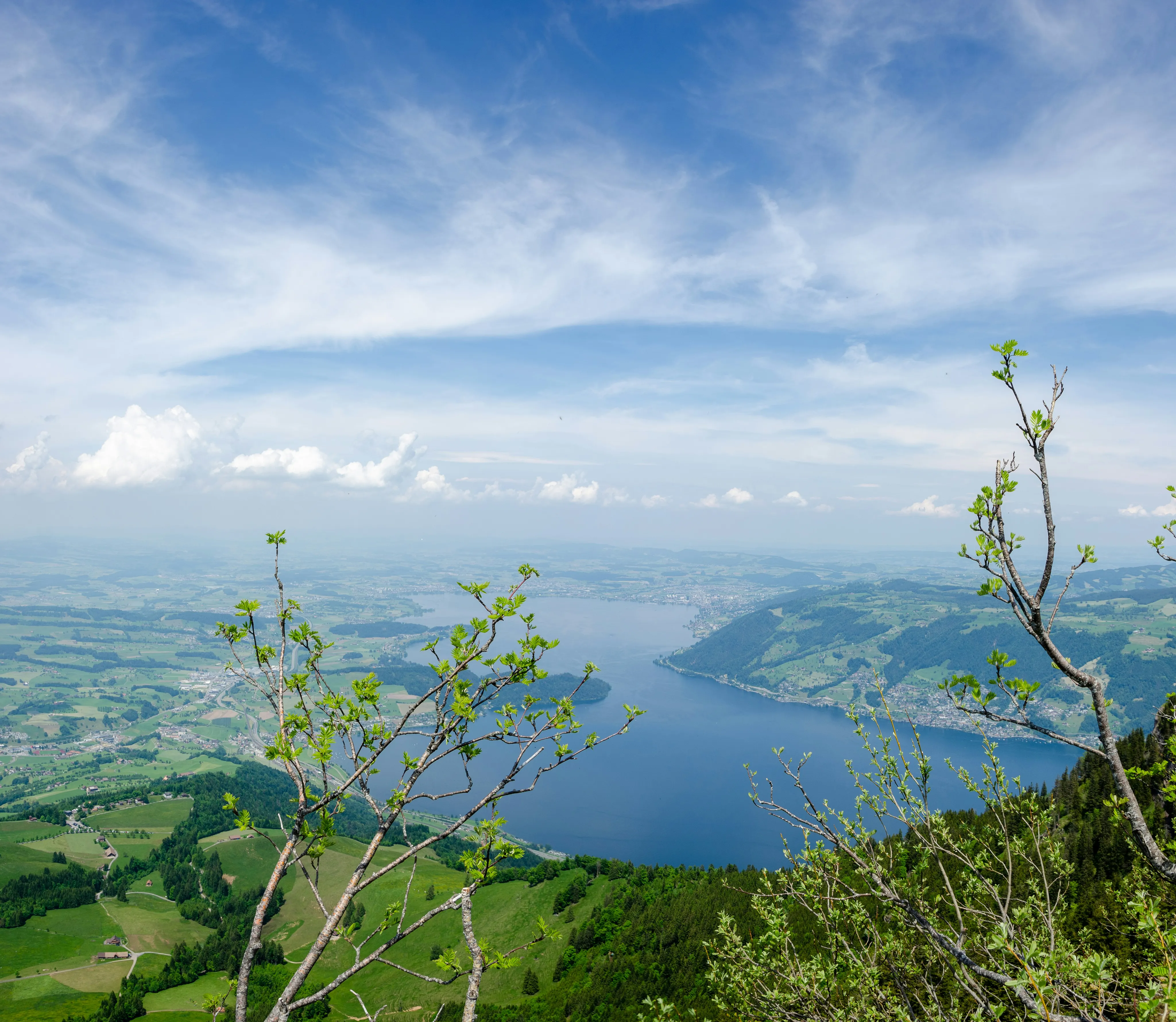 Glimpse of Switzerland - Swiss Alps & Lakes Tour
