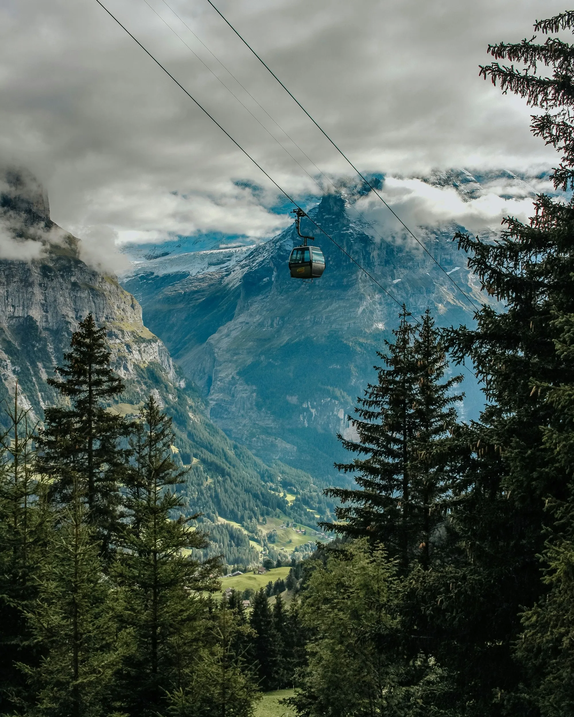 Spectacular Switzerland with Cable Car Adventure