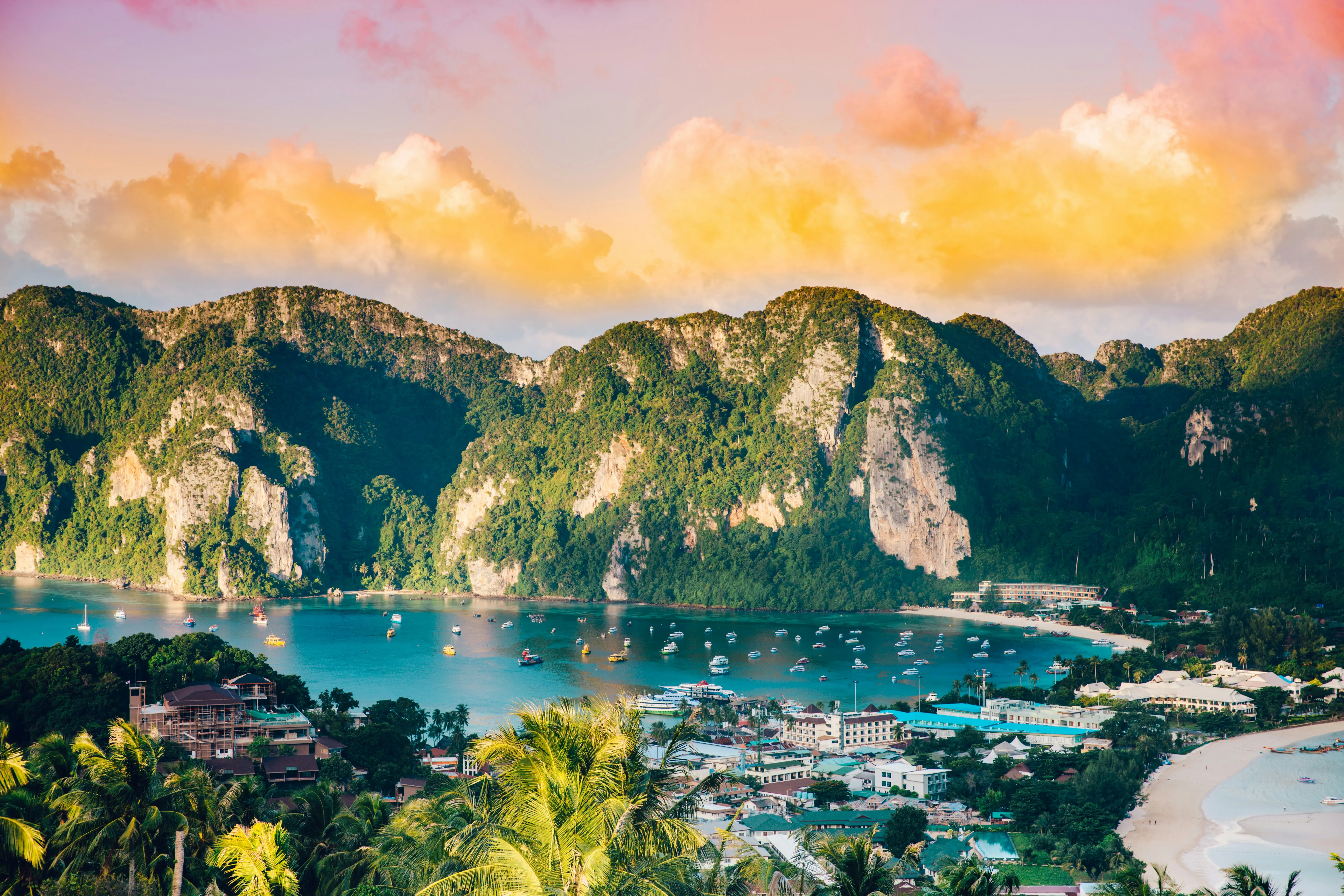 Thailand Explorer: Bangkok, Phuket & Krabi