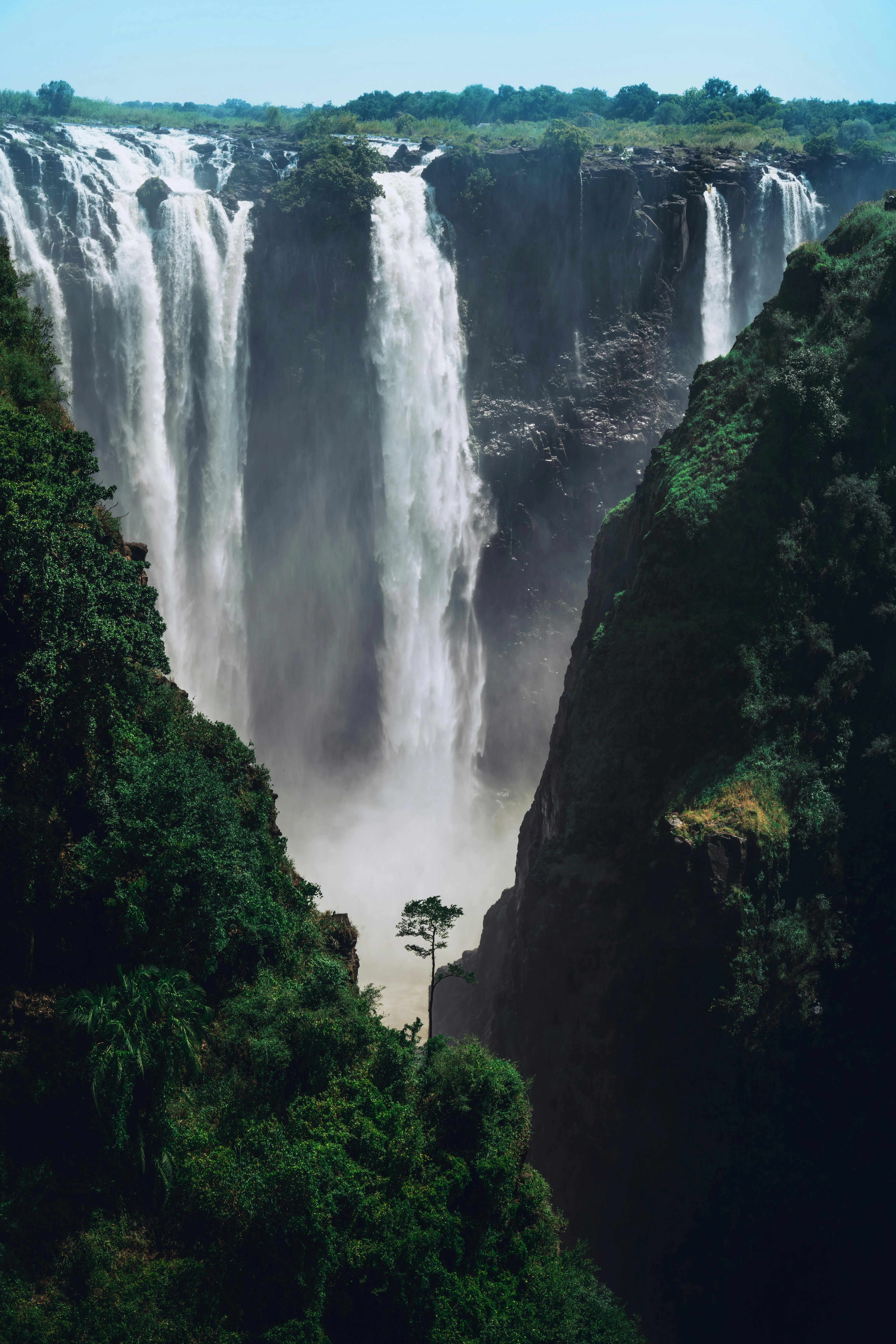 Cape Town, Kruger Safari & Victoria Falls Escape – 5 Days