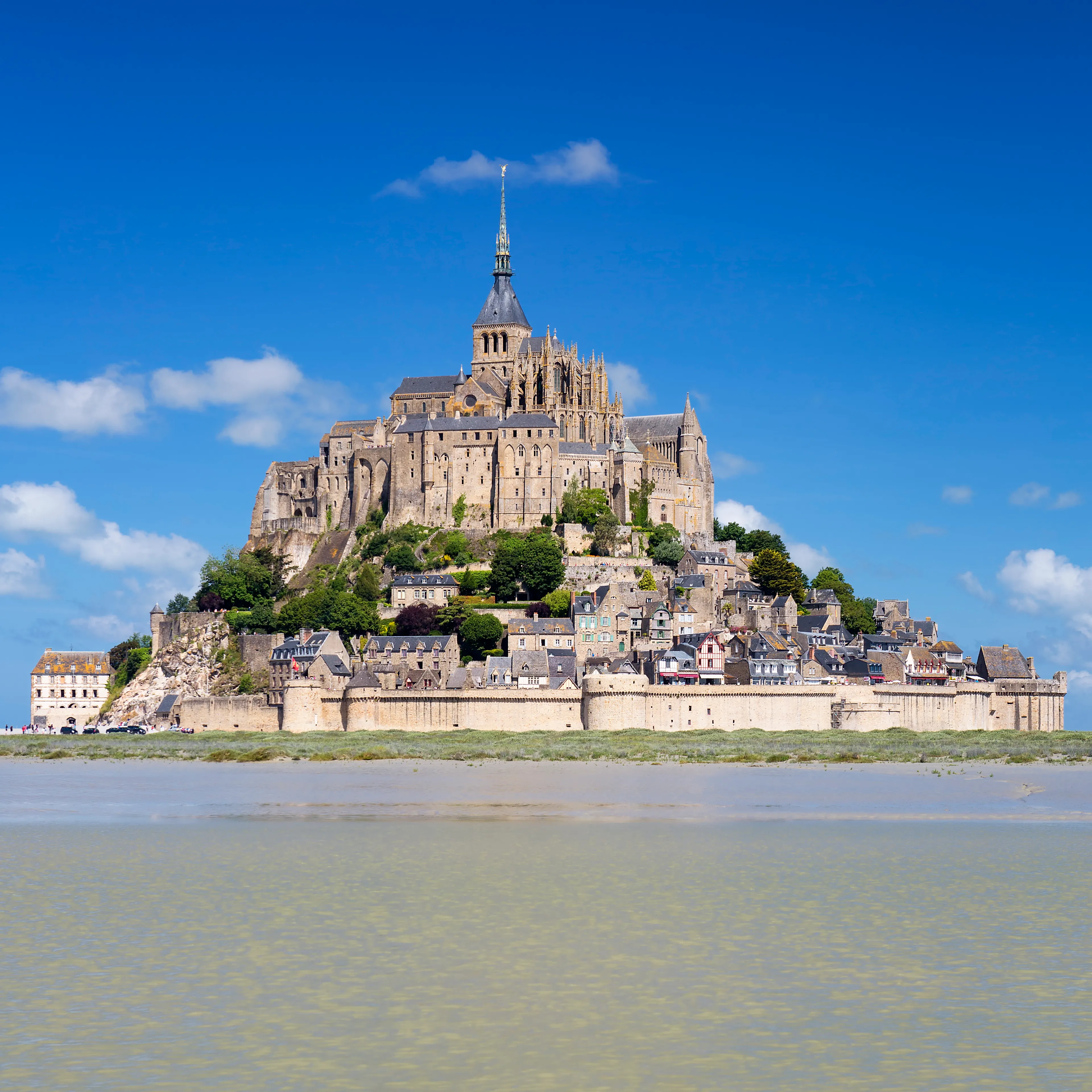 Paris, Loire Castles & Normandy Escape